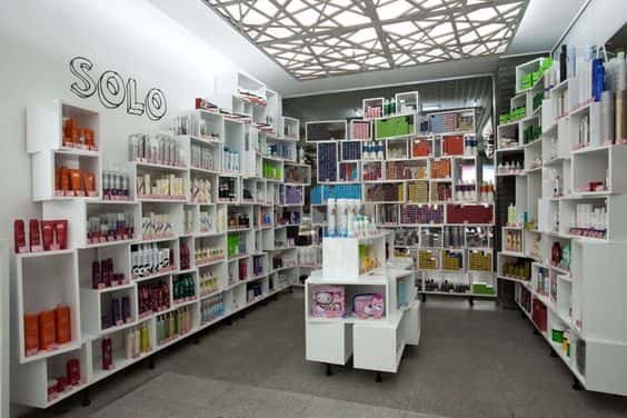 contoh desain toko kosmetik rumahan